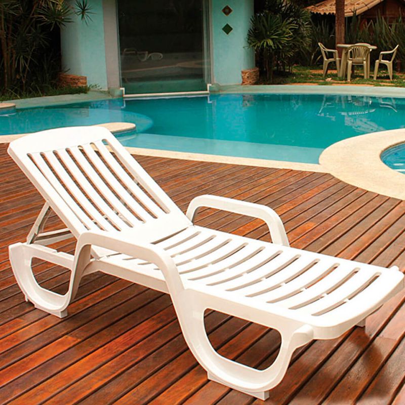 Espreguicadeira-Plastico-Antares-Pitangui-Reclinavel