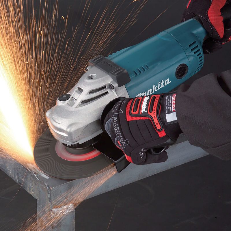 Esmerilhadeira-Angular-Makita-GA7020-2.200W-7-Pol