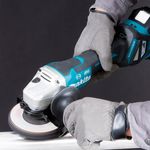 Esmerilhadeira-Angular-Makita-18v-DGA517Z-Sem-Bateria