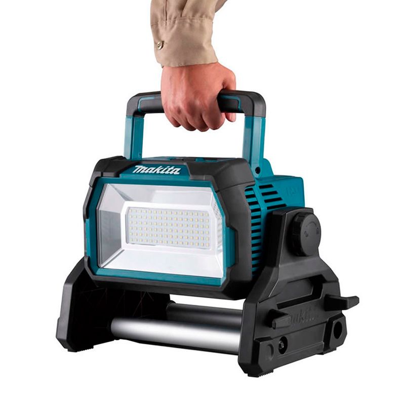 Refletor-Led-a-Bateria-18V-Makita-DML809
